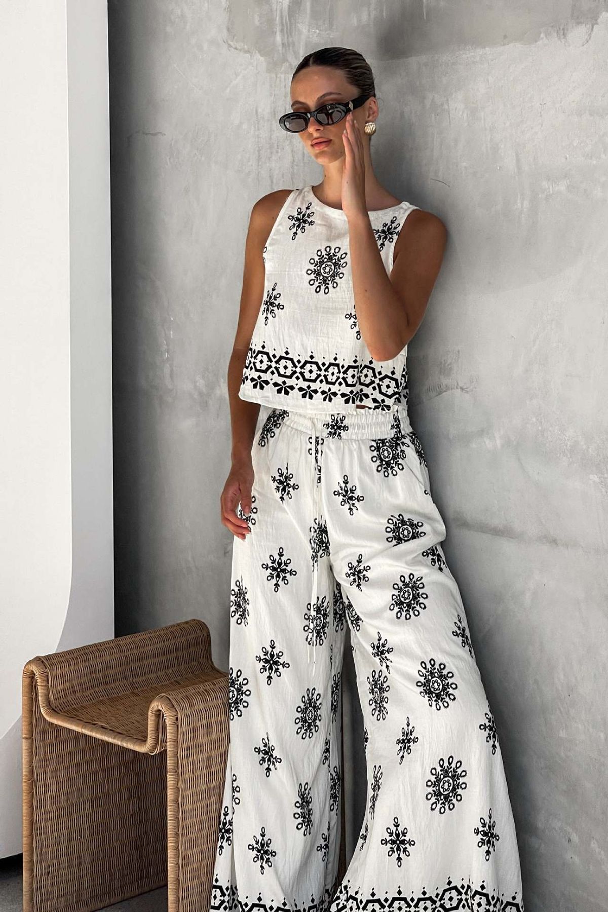 Women's Clothing Fashion Women's Casual Printed Sleeveless Tops Wide Leg Pants Suits For Women_ecoleips.com