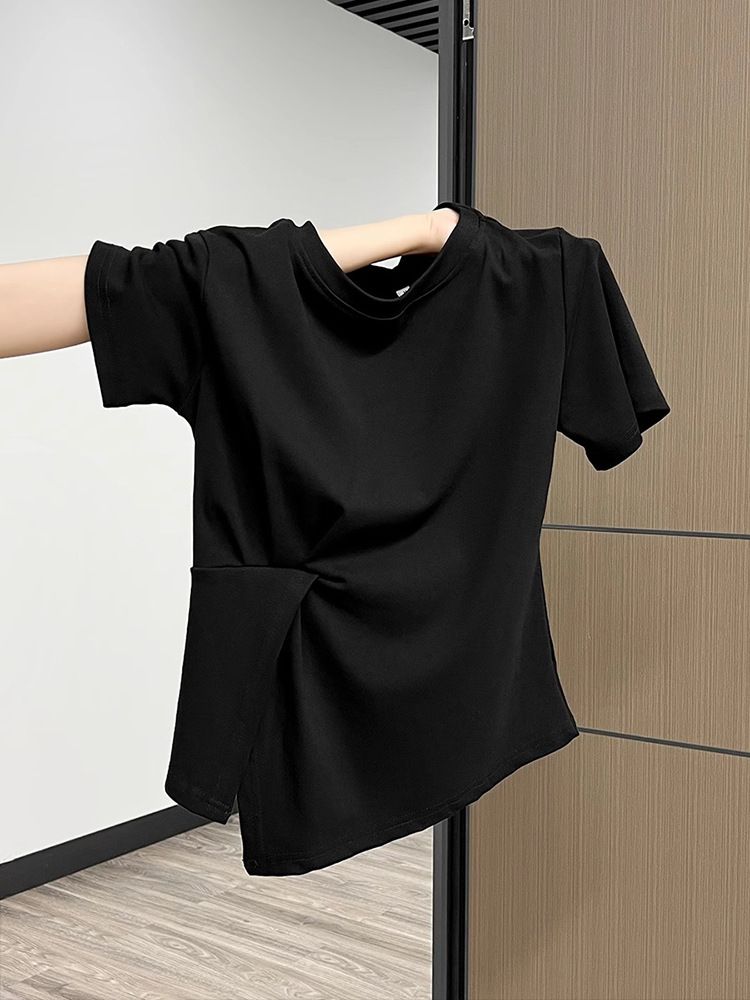 A Simple, Monochrome Summer Top Made Of Pure Cotton With Short Sleeves Designed To Create A Stylish, Twisted, And Irre_ecoleips.com