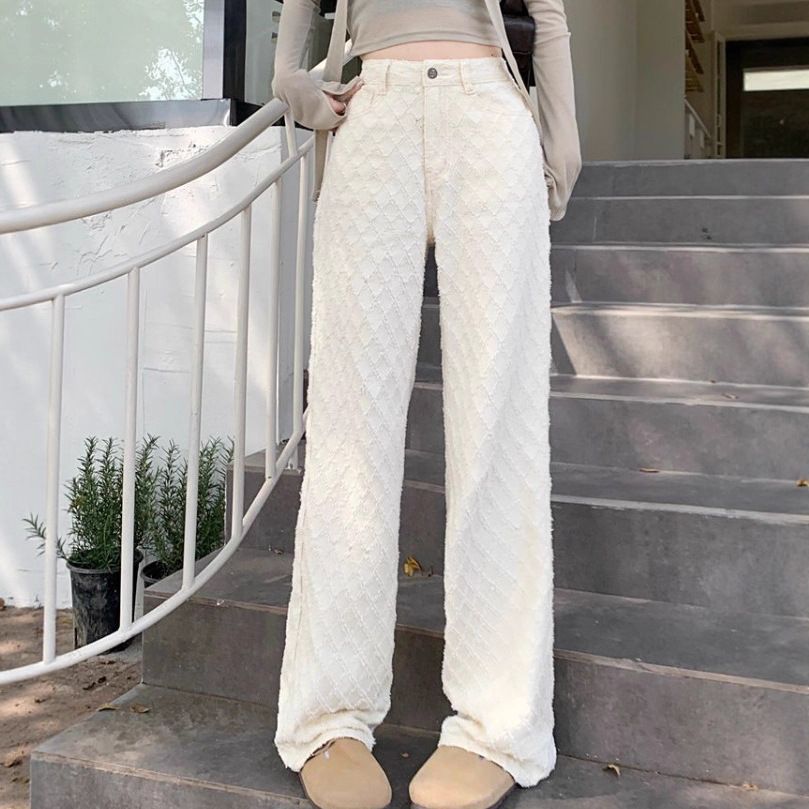 2025 Design-Driven White High-Waisted Diamond Pattern Jeans For Women, New Jacquard Slimming Wide-Leg Floor-Length Pants_ecoleips.com