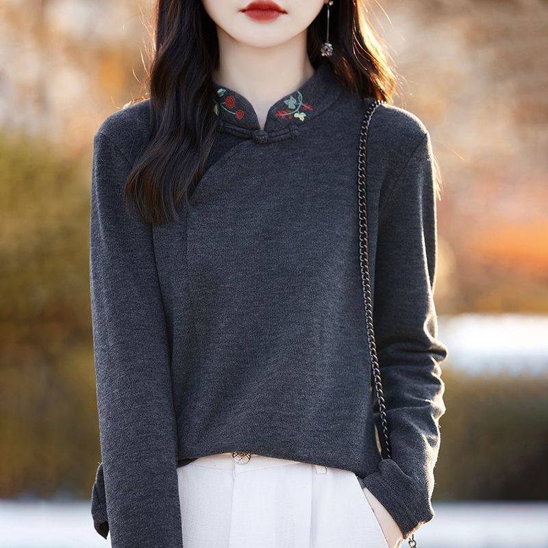 Autumn/Winter Style Chinese-Inspired Undershirt With Buttoned Collar, Embroidered Design, And Long Sleeves; Made Of Warm_ecoleips.com