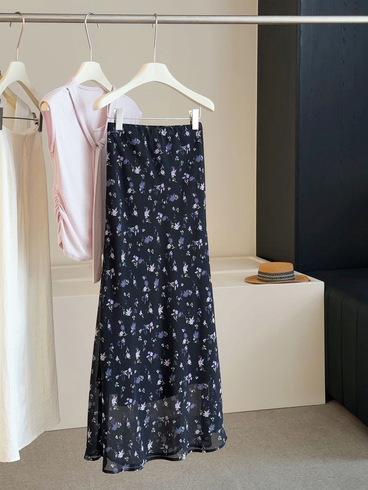 Korean Style Floral Print Midi Skirt for Women Slimming A-Line Silhouette Summer Style Flowy Fishtail Long Skirt_ecoleips.com