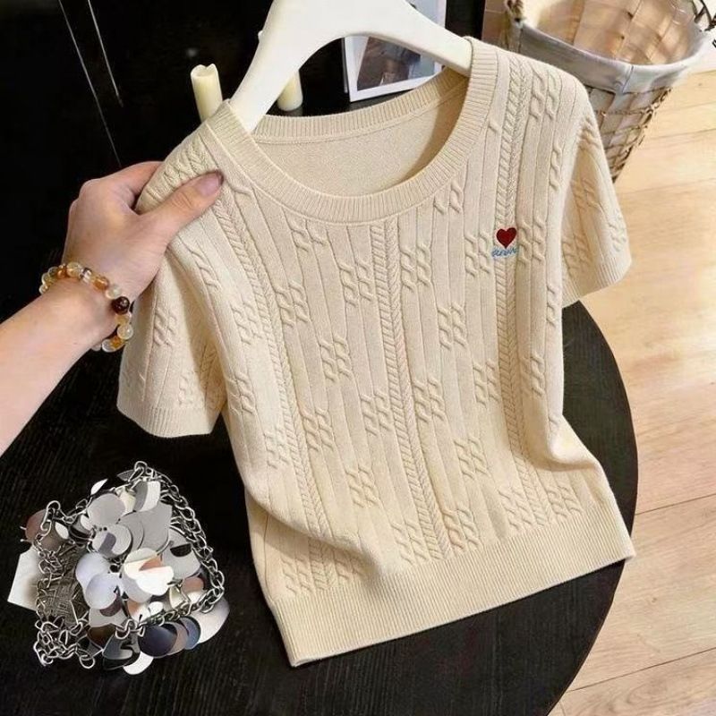 Women's Romantic Heart Embroidery Cable Knit Short Sleeve T-Shirt Soft Casual Top for Youthful Style_ecoleips.com