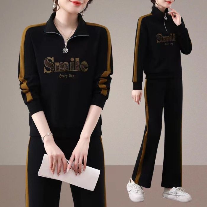 "Trendy Women's Tracksuit Set – Slim-Fit Hoodie & Joggers (Black/Red/Brown/Beige)"_ecoleips.com