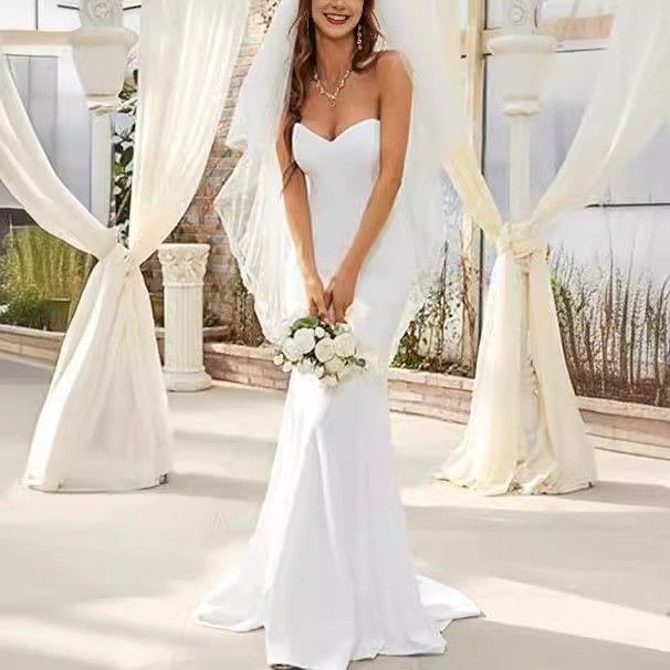 Elegant Mermaid Lace Wedding Dress With Small Train, Strapless Backless Gown For Bride, Flattering Plus Size A-Line Silhouette_ecoleips.com