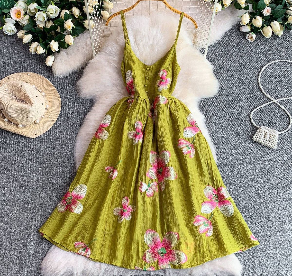 Women's Sweet Floral Print Dress V Neck Spaghetti Strap Maxi A Line Slimming Summer Style Dress_ecoleips.com