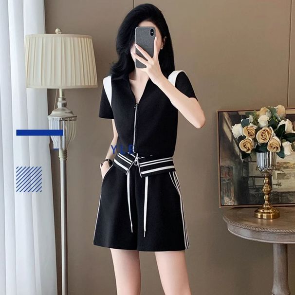 Summer 2026 New European Style Casual Sports Outfit For Women, Cool Stylish White Short-Sleeve Top And Shorts Two-Piece_ecoleips.com