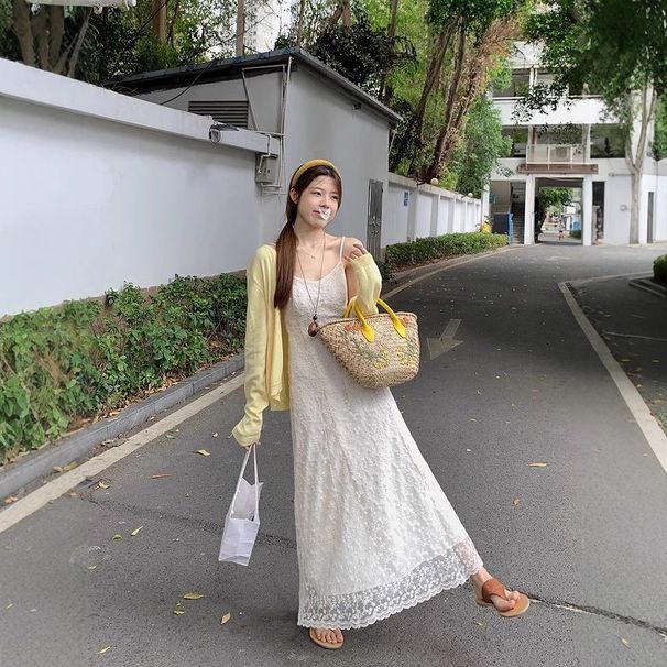 Summer 2025 New French-style Apricot Strap For Women, High-end Elegant Early Spring Lace Heavy-duty Long Dress_ecoleips.com