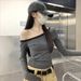Design Slanted Shoulder Striped Long-sleeved T-shirt Women's Autumn New Off-shoulder Slim-fitting Casual Versatile Top_ecoleips.com