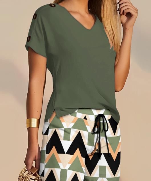 Women's Clothing Casual Fashion Solid Color Comfortable V Neck Top + Button Decoration Shorts Two Piece Set_ecoleips.com
