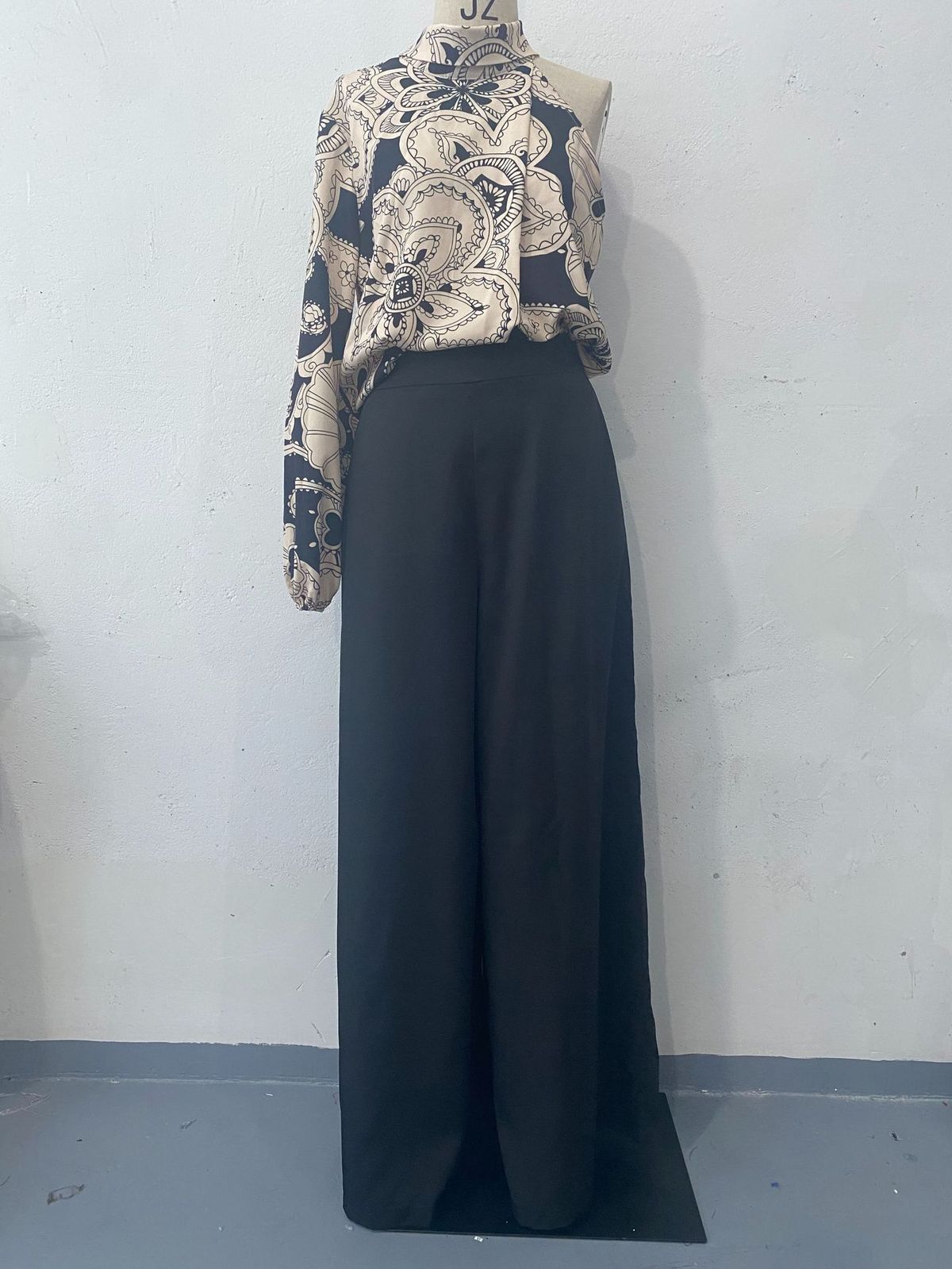 Women's Asymmetrical Sleeveless Top & Wide-Leg Printed Pants Set – Trendy Summer Outfit For Casual & Streetwear Fashion_ecoleips.com