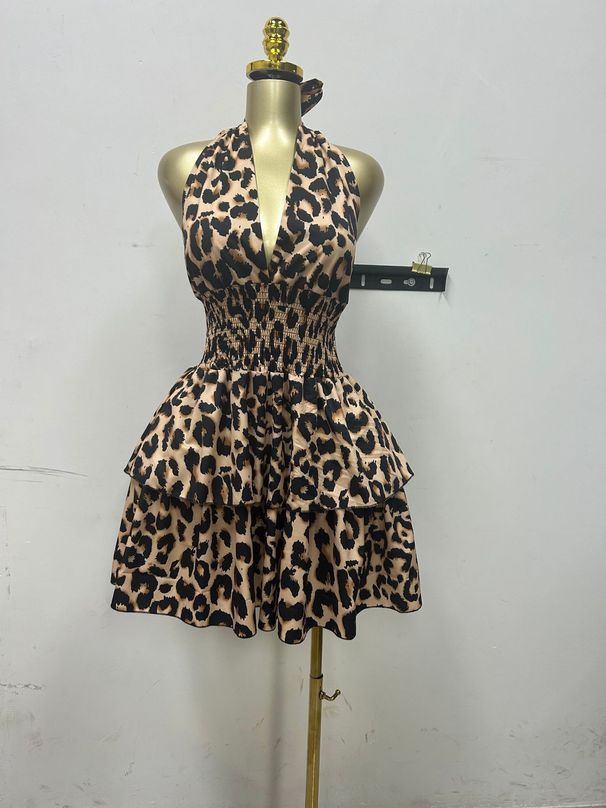 K New Sleeveless Hanging Neck Leopard Print Waist Cinched Pleated Puffy Short Dress. No Necklace_ecoleips.com