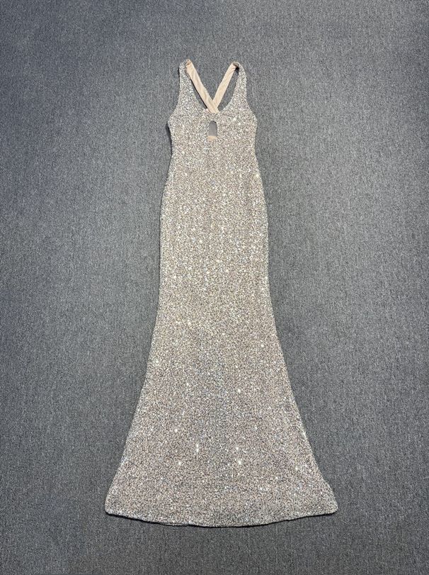 Women’s Clothing Glittery Look Elegant And Fashionable Backless V Strap Slim Sequined Tight Sleeveless Hip Wrapped Long Dress_ecoleips.com