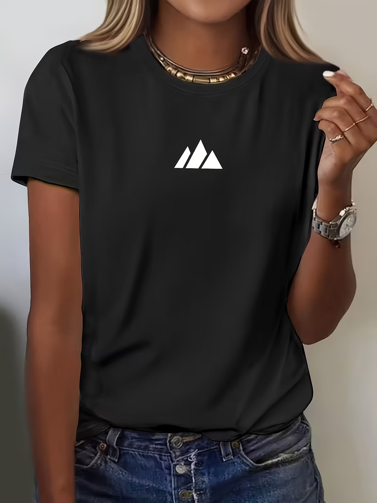 Casual White Round-neck T-shirt With Colorful Bear Desig Short Sleeves Women's FashionT-Shirt Im_ecoleips.com
