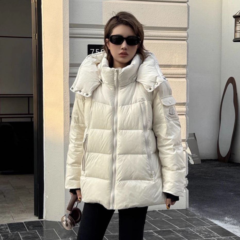 "Unisex Oversized Puffer Jacket With Hood - 55% White Duck Down Warm Winter Coat (M/L, 3 Colors)"_ecoleips.com
