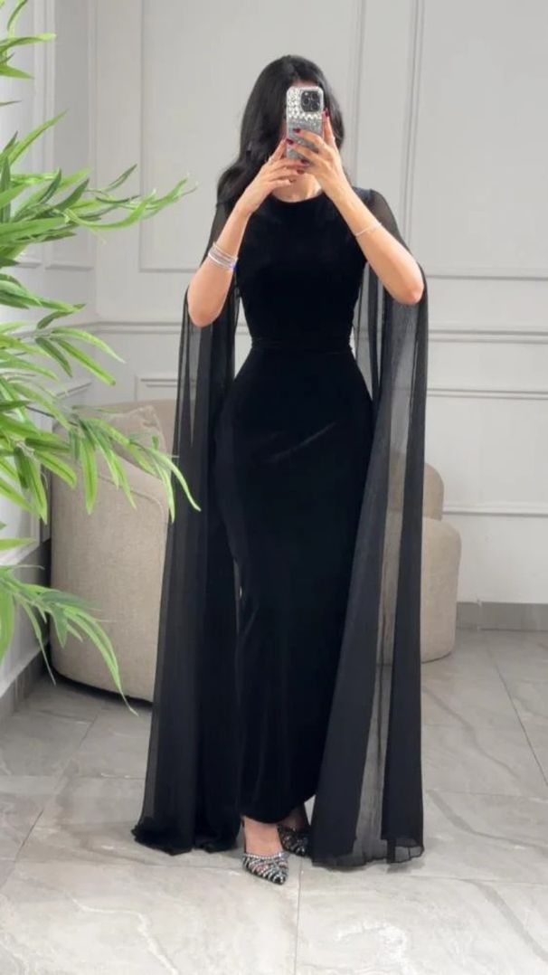 Women's Clothing Autumn And Winter New Women's Clothing Velvet Hip Wrapped Cape Dress_ecoleips.com