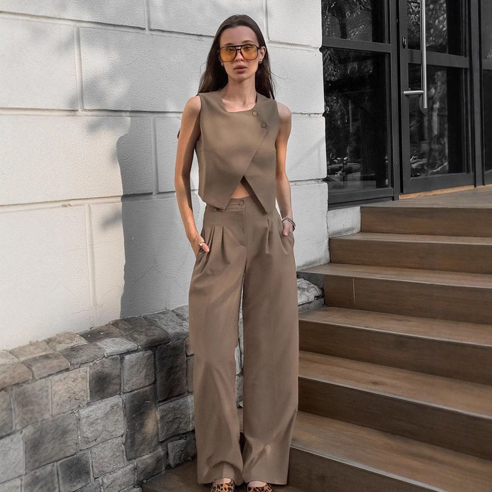 European And American Commuting Fashion Khaki Vest Trousers Two Piece Suit For Women 2025 Spring New Design Suit_ecoleips.com