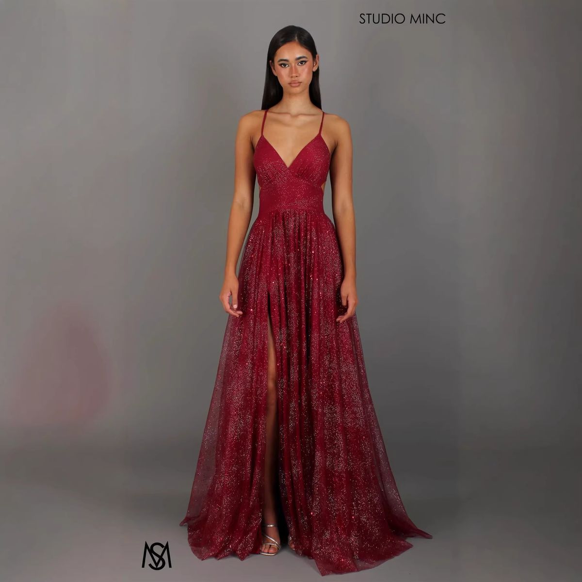 Women's Sleeveless High-Low Hem Dress – Metallic Gold Splash V-Neck Bodycon For Parties & Date Nights (Red/Blue, S-Xl)_ecoleips.com