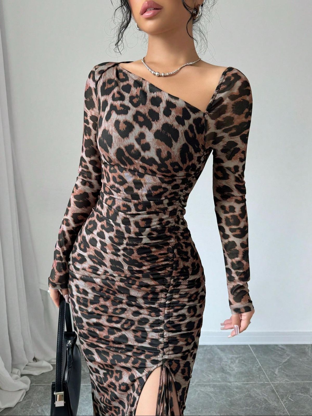 Women's Leopard Print Bodycon Dress - Long Sleeve High Waist Sexy Club Dress (Stretchy Fabric, Figure-Hugging, Night Out Outfit)_ecoleips.com