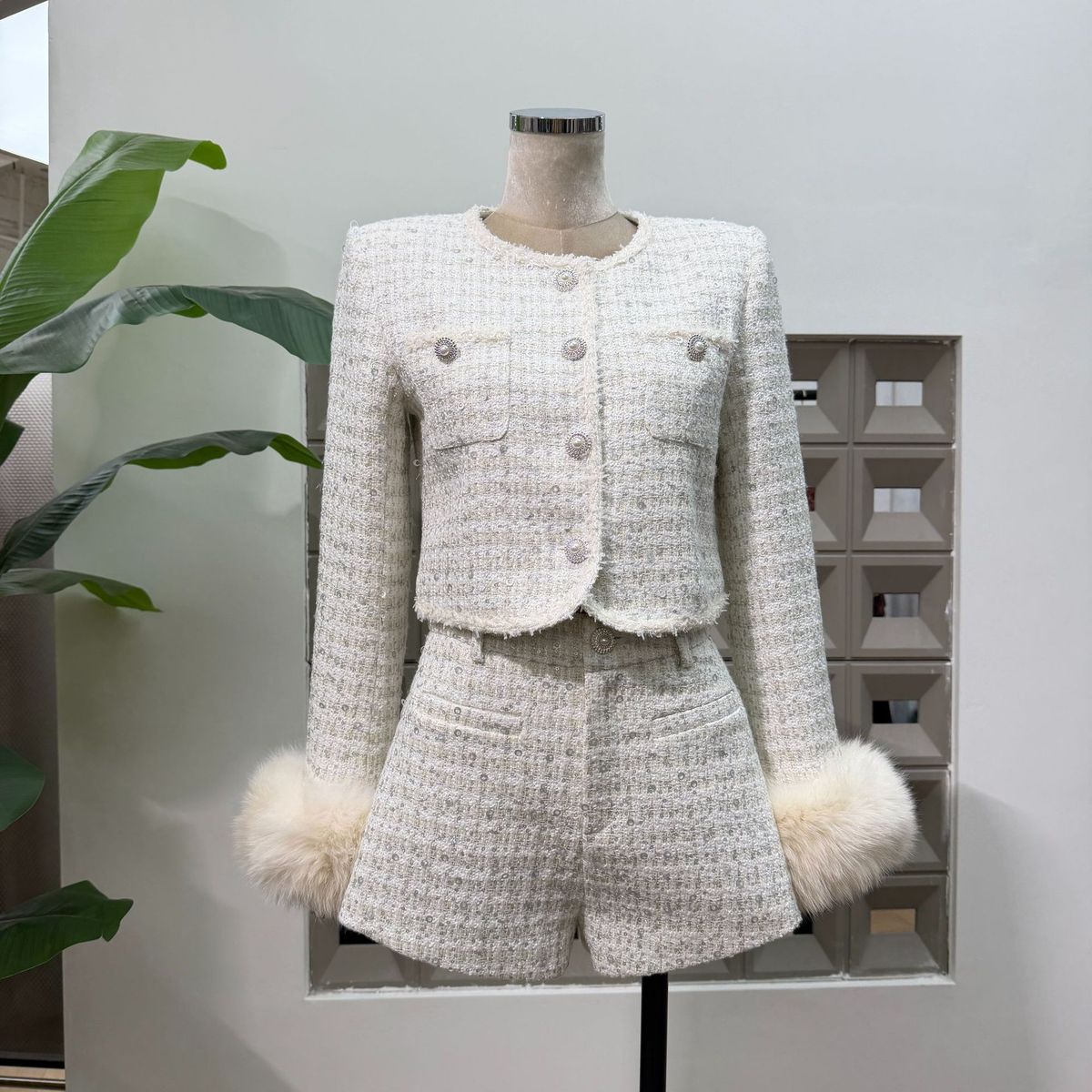 Detachable Fox Fur Trim Knit Coat & Shorts Set – Pearl Button Cardigan (Ivory/Pink, S-L)_ecoleips.com