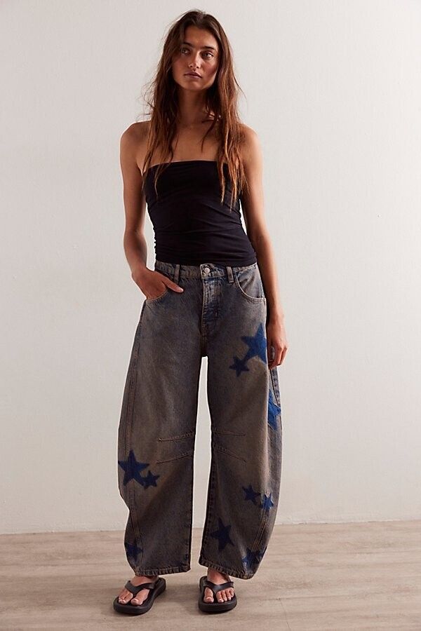 Women's Casual Loose Fit Mid-Rise Straight Leg Printed Jeans - Floral & Star Patterns (Blue Love, Vintage Blue, Star) - S-Xxl_ecoleips.com