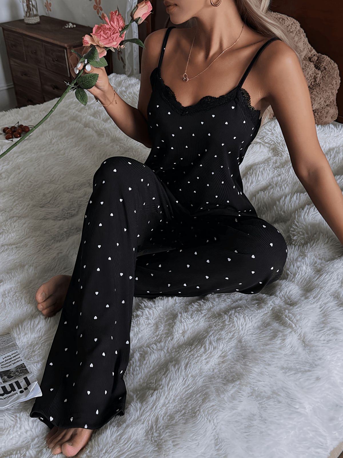 Women's Knitted Heart Print Lace Neckline Camisole And Pants Sexy Loungewear Set_ecoleips.com