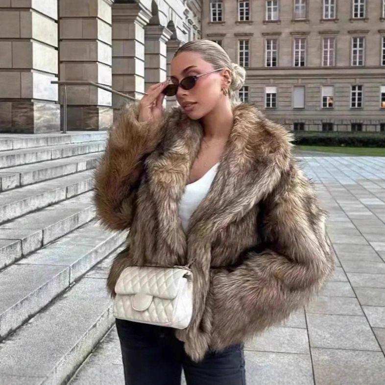 Trendy Faux Fur Coat For Women - Oversized Short Jacket With Lapel Collar, Warm Winter Outerwear Streetwear Fashion, Stylish Wolf Grey Coat For Casual_ecoleips.com