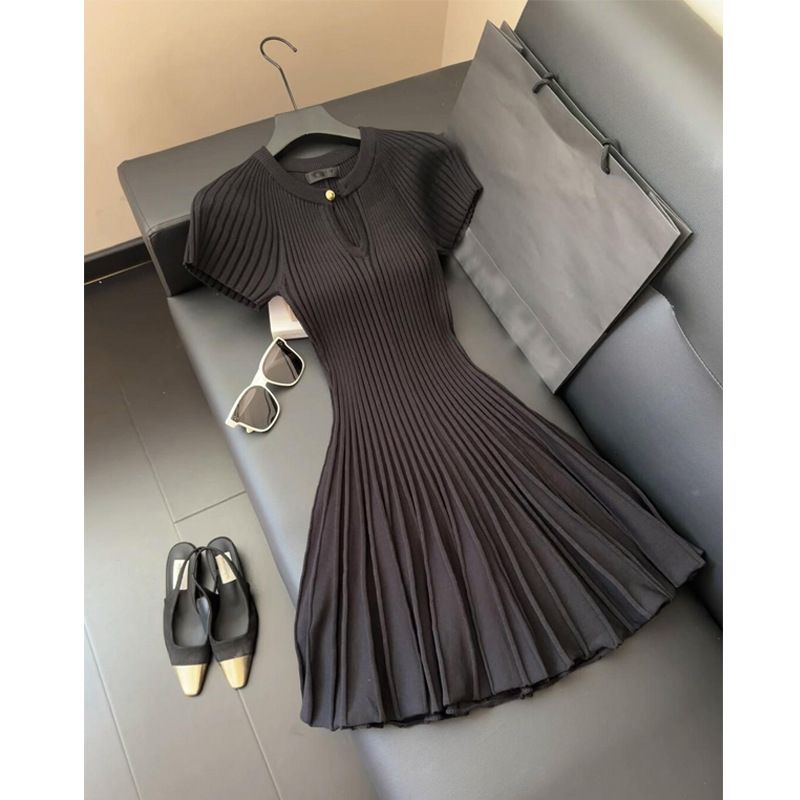 Women's Clothing Autumn Knitted Dress For Women New Style Temperament Waist Slimming Pleated Skirt Cold Style Unique And Chic Skirt_ecoleips.com