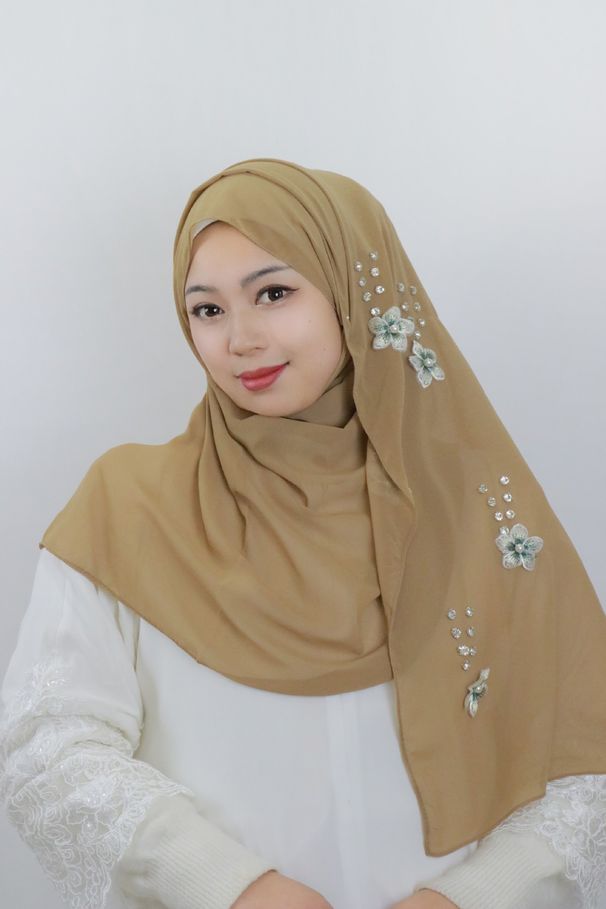 Muslim Accessories"Elegant Floral Chiffon Headscarf With Pearl Accents – Versatile Long Shawl For Women"_ecoleips.com