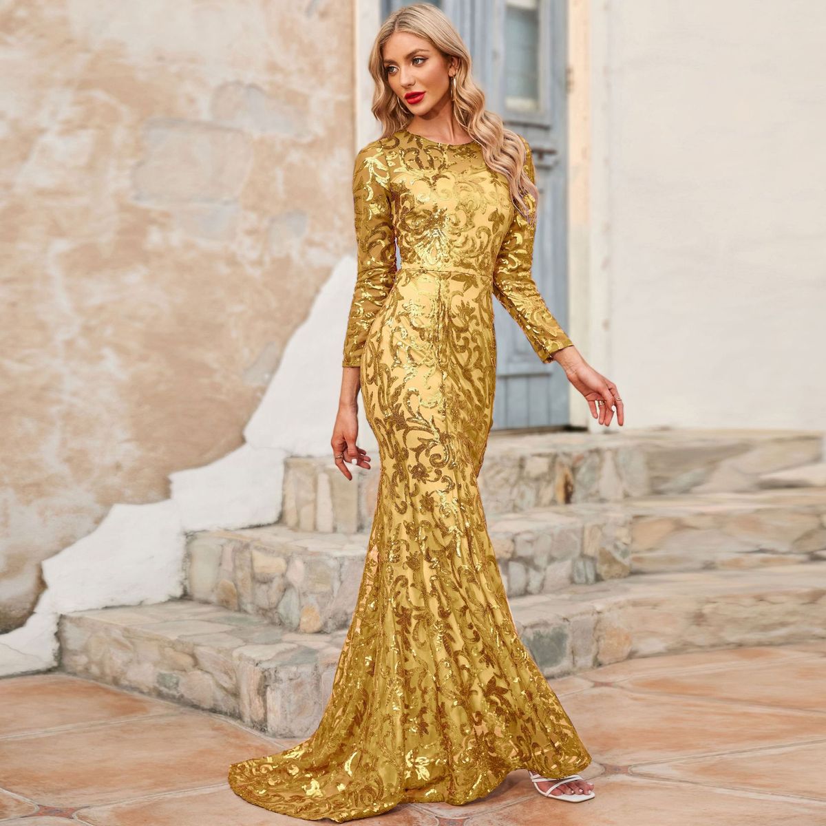 "Elegant Long Sleeve Sequined Evening Dress – Purple & Gold Round Neck Glam Gown For Parties & Special Occasions"_ecoleips.com