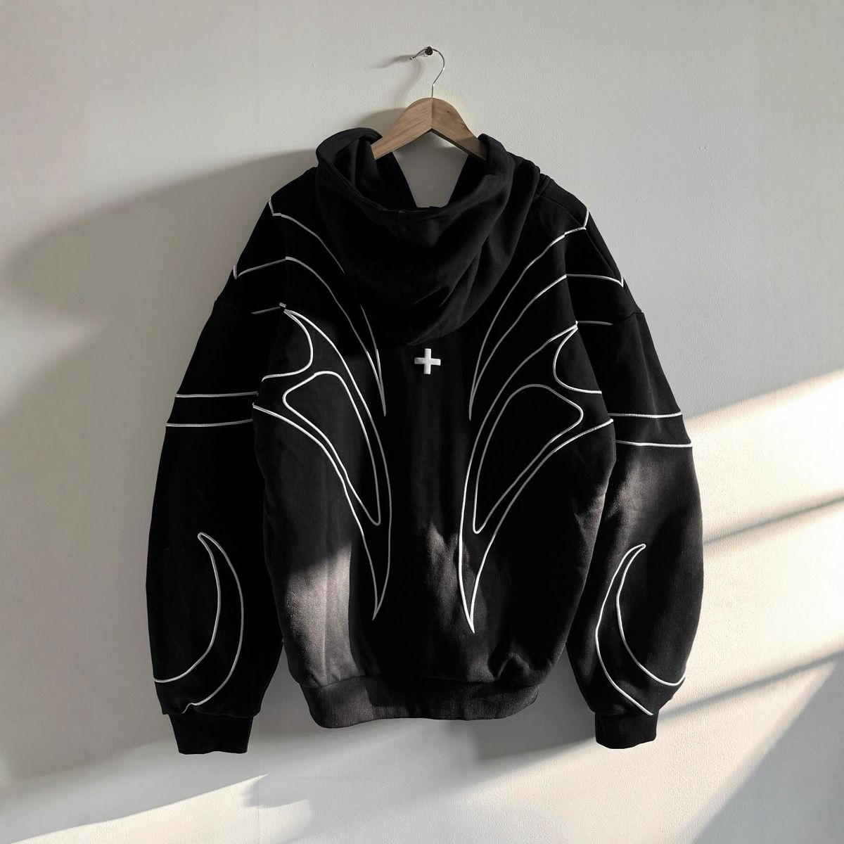 Women's Clothing Retro Street Personality Gothic Stripe Hooded Zip-Up Sweatshirt For Men & Women - Retro Streetwear With Cross Design_ecoleips.com