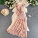 Women's French Sweet & Spicy Style Two Piece Set Ruffled Lace Square Neck Top With Slim Fitting Ruffled Long Skirt_ecoleips.com