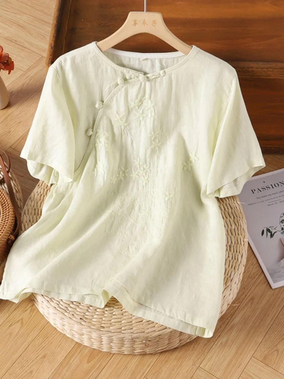 Short-Sleeved Shirt For Women, Embroidered Design; Loose Fit, Large Size; Artistic And Retro Style Made Of Cotton-Linen_ecoleips.com