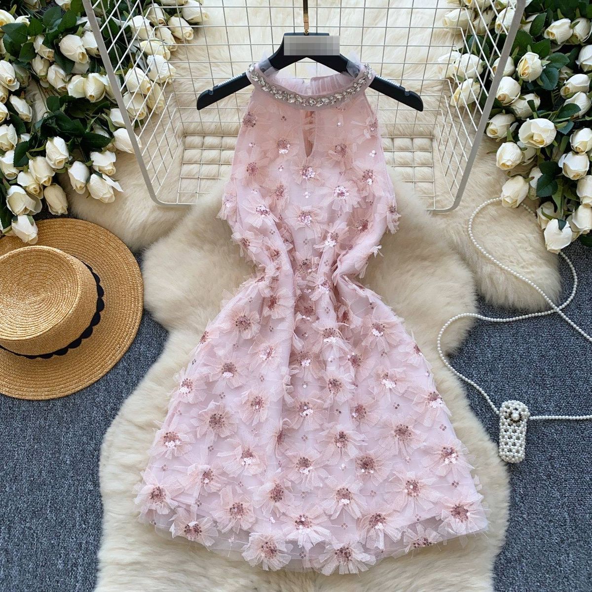 Korean Style Women's Elegant Evening Dress Sleeveless Halter Neck A-Line Silhouette Heavy Sequins Floral Details Spring/Autumn Summer_ecoleips.com