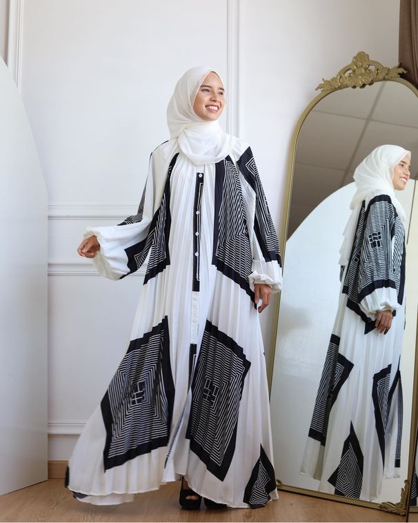 Women’s Clothing New Style Printed Long Skirt Printed Pleated Lantern Sleeves Loose Casual Robe Dress_ecoleips.com
