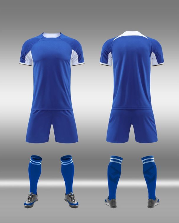 Football Uniform Set With Breathable Quick-drying Features Consisting Of A Sports Top And Shorts Shorter Than A Standard Jersey._ecoleips.com