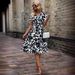 Women's Spring/Summer Short Sleeve V Neck Dress Leaf Print Full Skirt Waist Cinching Fairy Dress_ecoleips.com