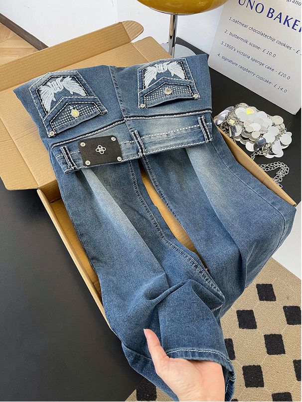 Women's Heavy Duty Rhinestone Embroidered Low Rise Denim Jeans Slimming Straight Leg Floor Length Pants Spring Retro Millennial Style_ecoleips.com
