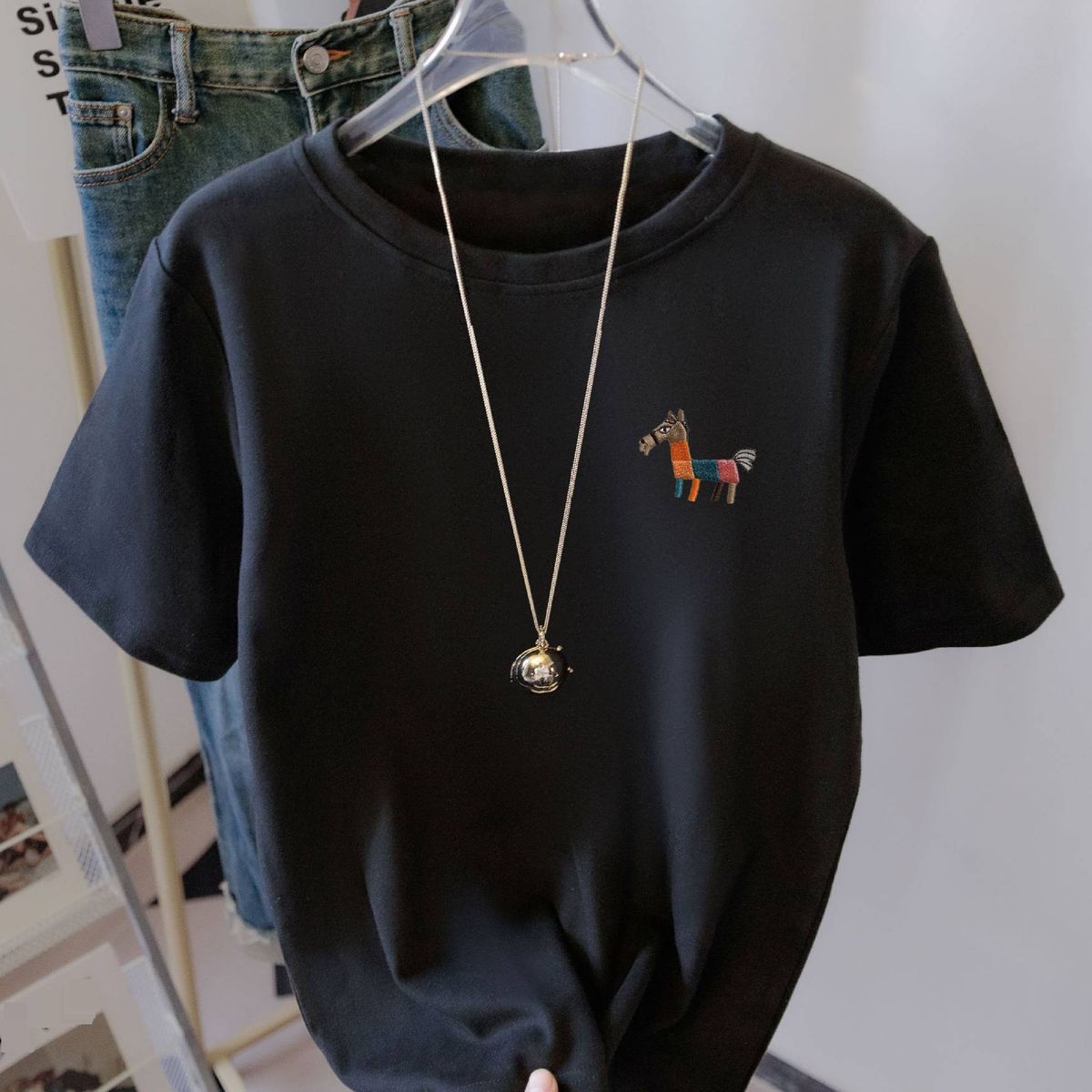 Women's Embroidered Pony Short Sleeve T-Shirt Pure Cotton White Loose Fit Versatile Couple Outfit Top Plus Size New Style_ecoleips.com