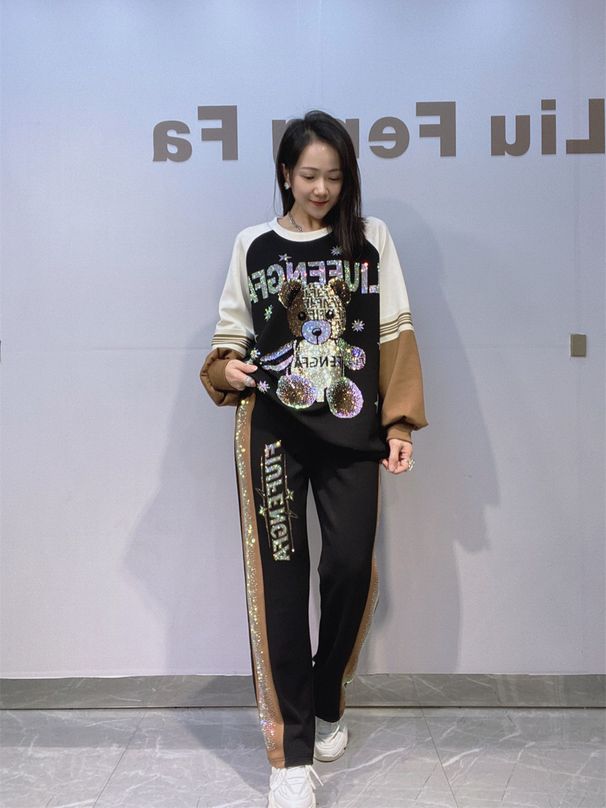 Retro plus Size Tracksuit Set for Women Contrast-Color Long Sleeve Hoodie And Pants with Rhinestone Details Vintage Streetwear XL-XXL_ecoleips.com