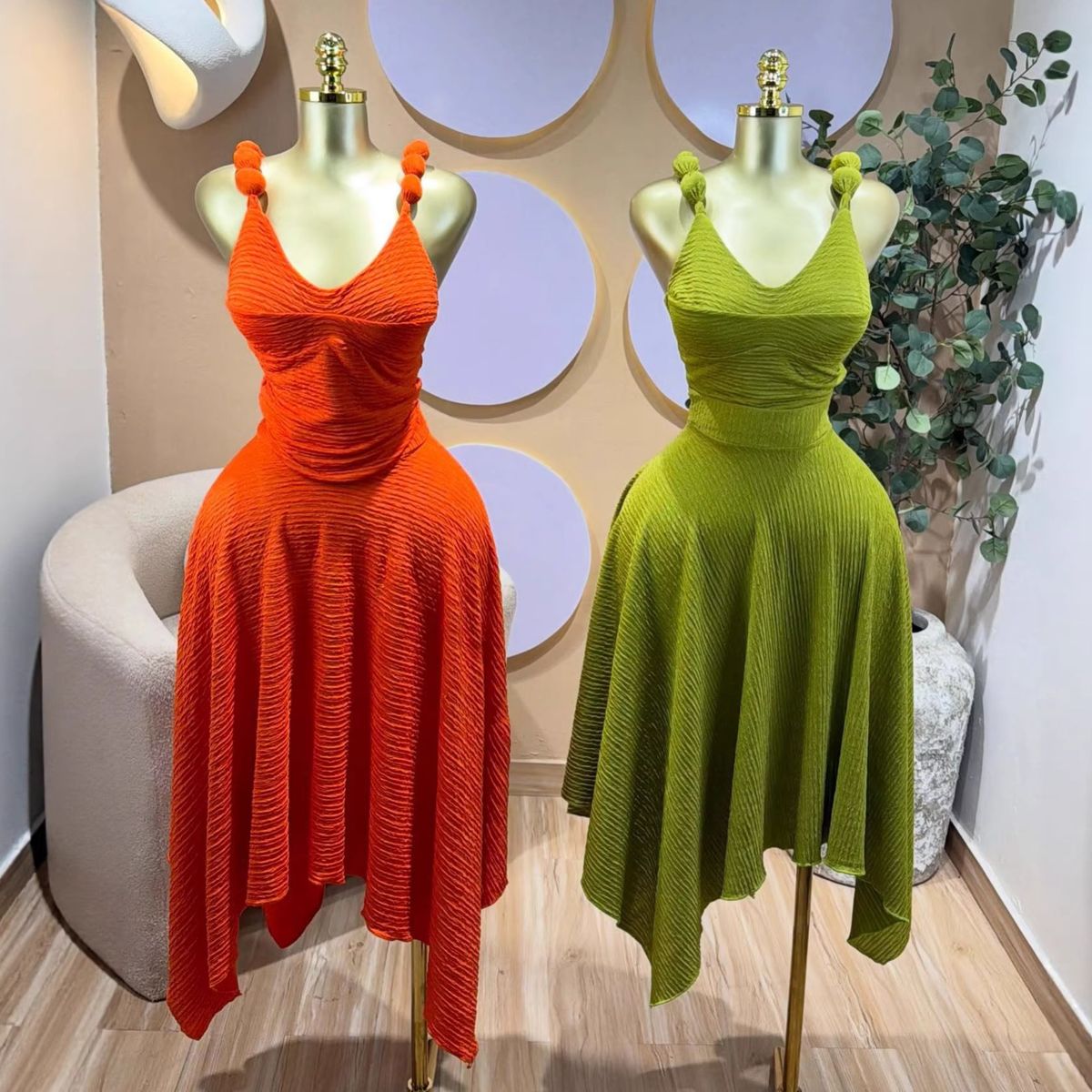 Women's Summer V-Neck Sleeveless Top With Asymmetrical Skirt Set - Elegant Two-Piece Outfit_ecoleips.com