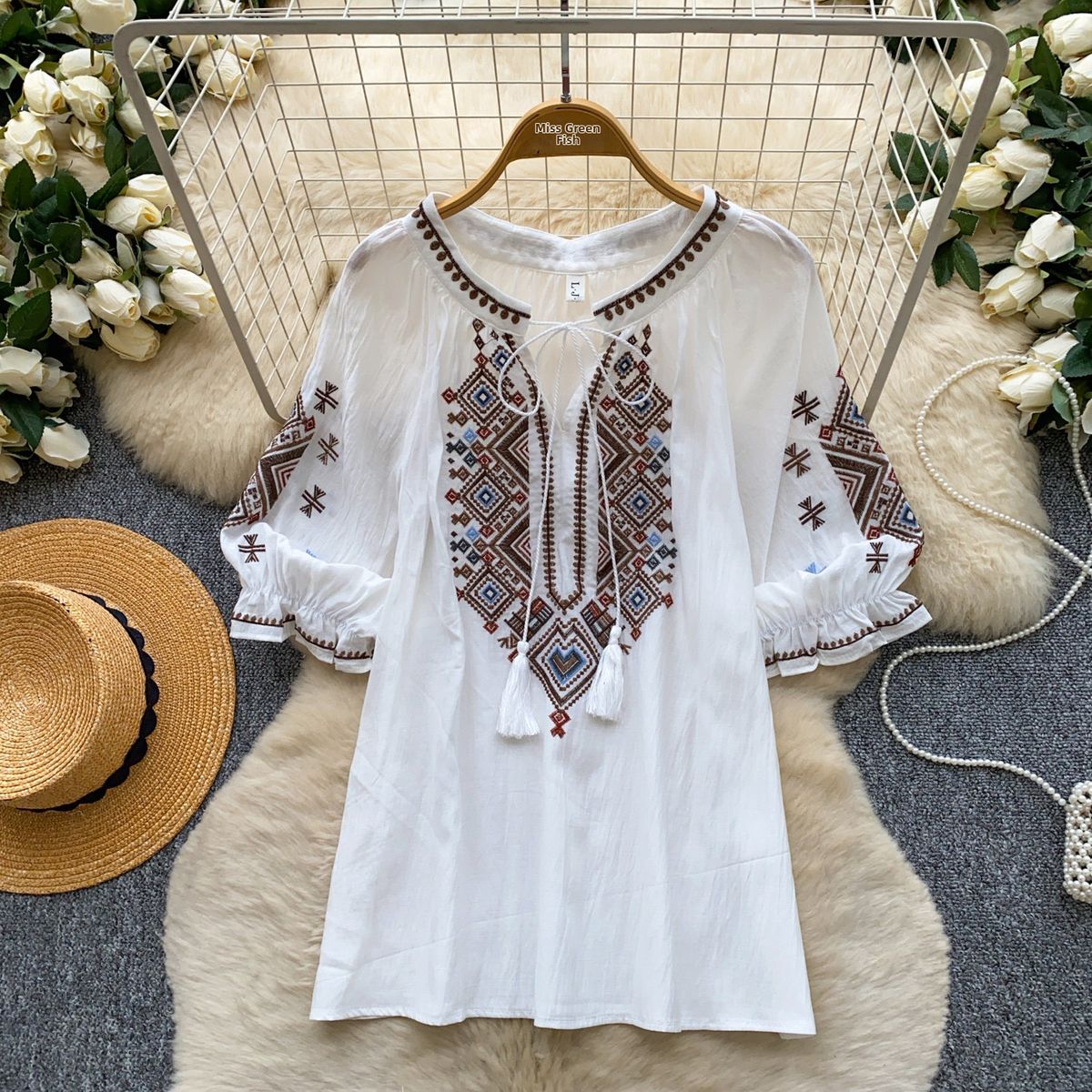 Women's Bohemian Style Embroidery Blouse with Tie Waist Korean Commuter Style Lantern Sleeve Loose Fit Slimming Versatile Top_ecoleips.com