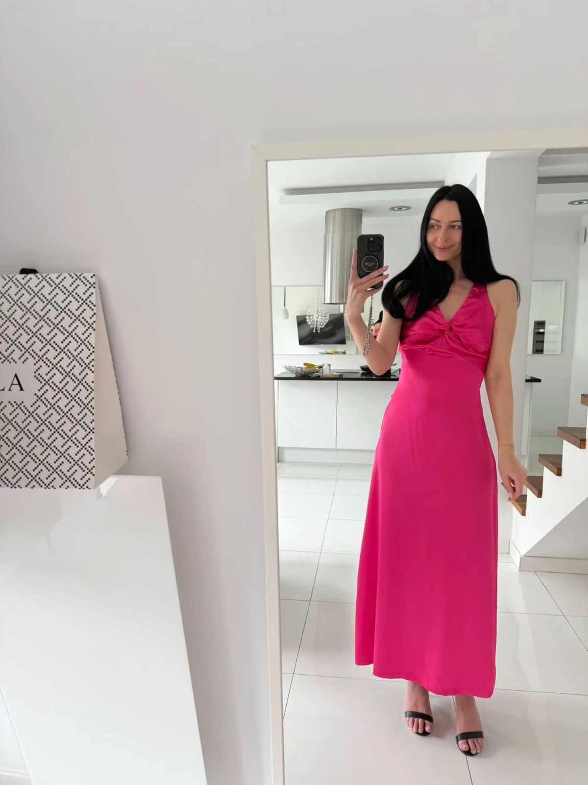 Ins Style Hot Selling New Fashionable And Sexy V-Neck Strap Backless Long Skirt Slim Satin Dress_ecoleips.com