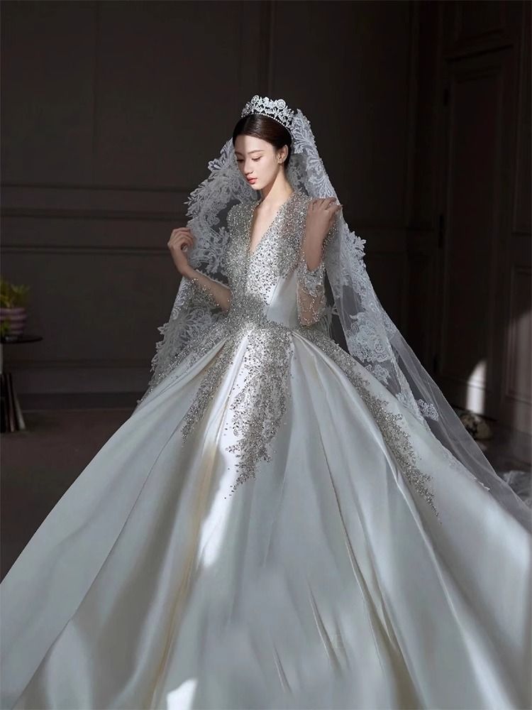 Satin Long Sleeve Wedding Dress – Vintage French V-Neck A-Line Gown With Lace & Corset Back, Flattering For Petite Brides (Spring/Summer, XS-XXL)_ecoleips.com