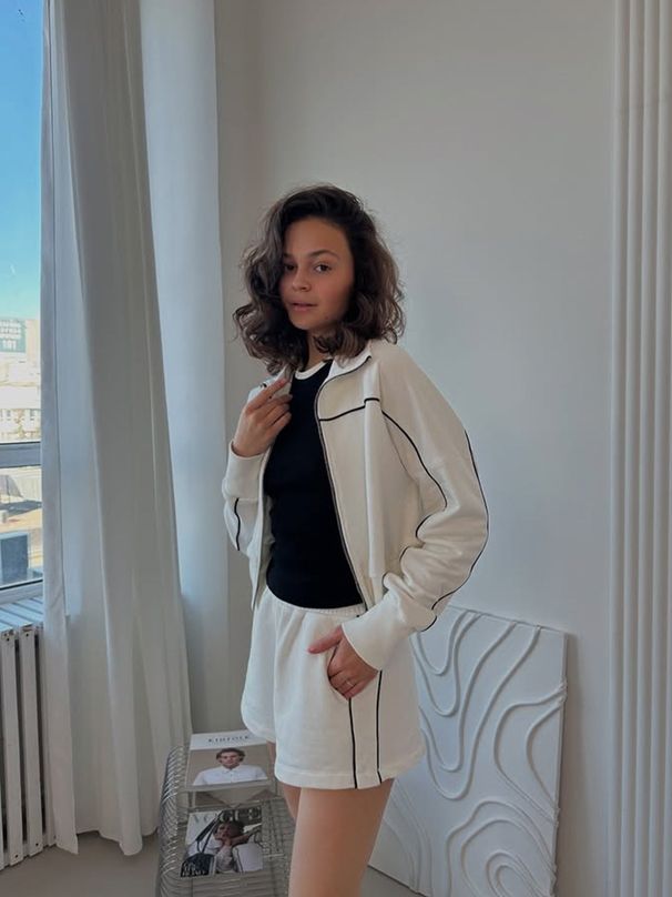 Casual Suit, Long-sleeved Zipper Lapel Top, Elastic Shorts, Striped Decorative Two-piece Set_ecoleips.com