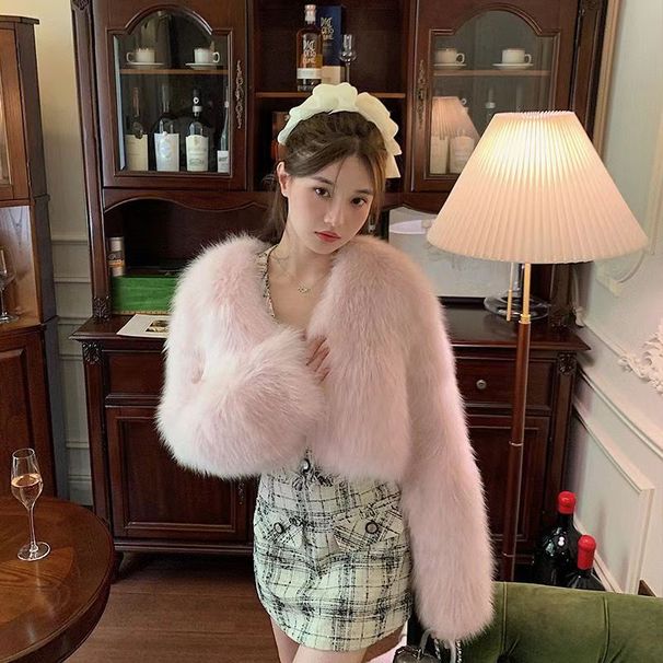 Faux Fur Short Coat Women's Fashion Loose Casual Jacket Winter Warm V-Neck Long Sleeve Outerwear For Streetwear And Daily Outfits_ecoleips.com