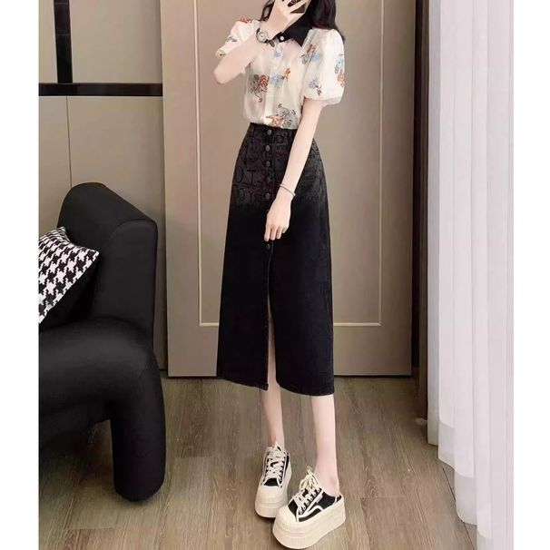 Black Gradient Letter Print Denim Midi Skirt, High-waisted Slim Bodycon Cut, Fully Lined Buttons On The Front Placket With A Central Front Slit Design_ecoleips.com