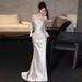Silver White Off-Shoulder Fitted Mermaid Gown Long Sleeved Elegant Sophisticated Bridal Toast Dress for Travel Photography_ecoleips.com