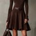Autumn Fashion: Elegant And Sophisticated, A Solid-Color Long-Sleeved Dress With A Round Neckline And Belt_ecoleips.com