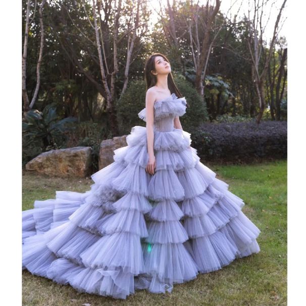 Evening High-End Studio New Colorful Tulle Wedding Outdoor Tail Cake Internet Celebrity Forest Style Travel Photography_ecoleips.com