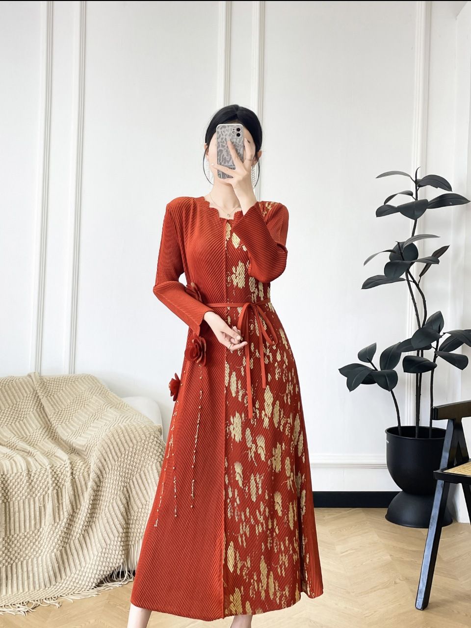 Summer Women's Pleated Long Sleeve Dress V Neck Printed Elegant High End Fashion Age Reducing Red Color Clothing_ecoleips.com